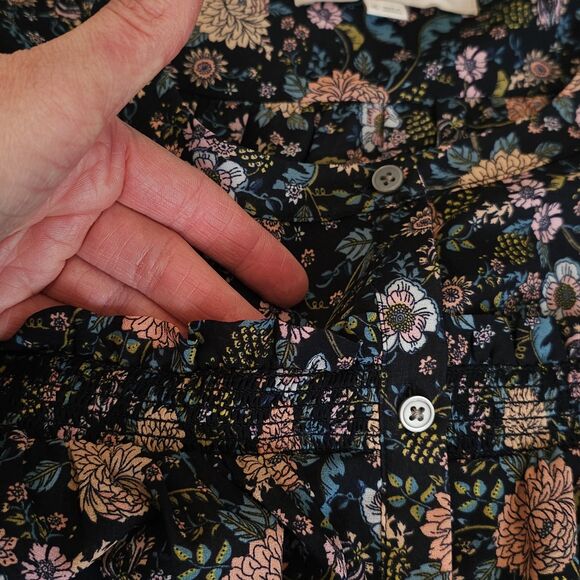 LOFT dark Floral Blouse – Size 16 romantic goth flowy whimsigoth workwear office - Picture 2 of 11